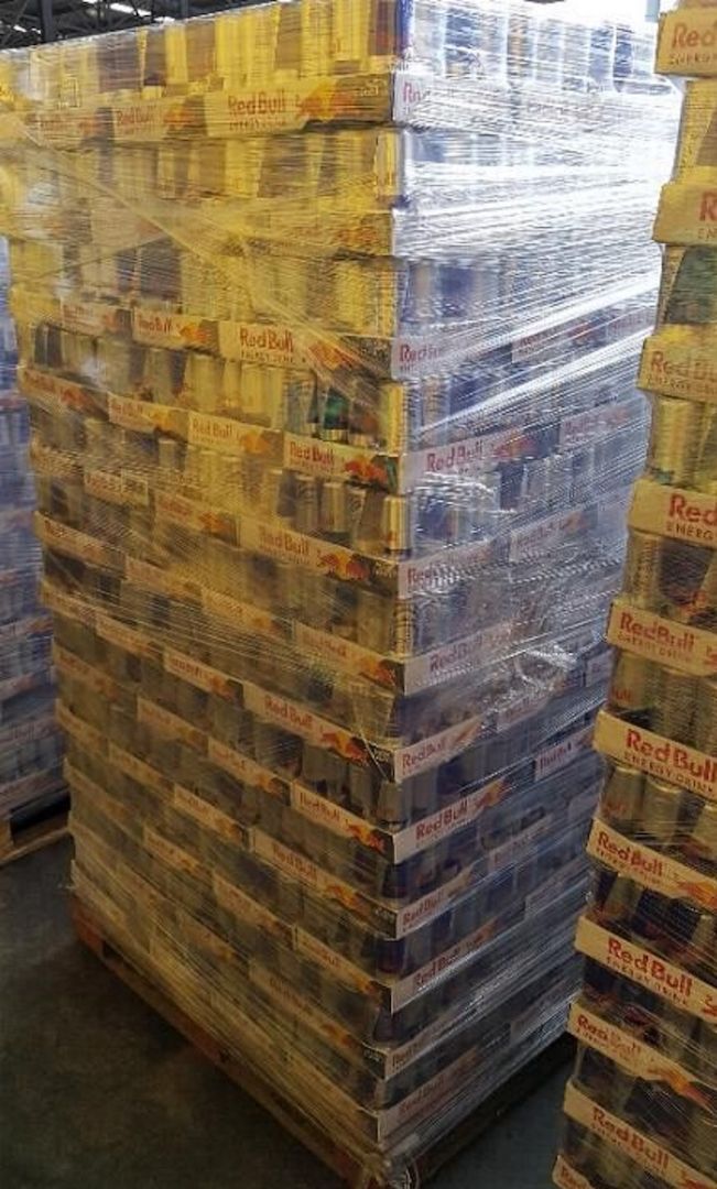 Original Redbull, Fanta und Coca Cola Original Redbull, Fanta und Coca Cola