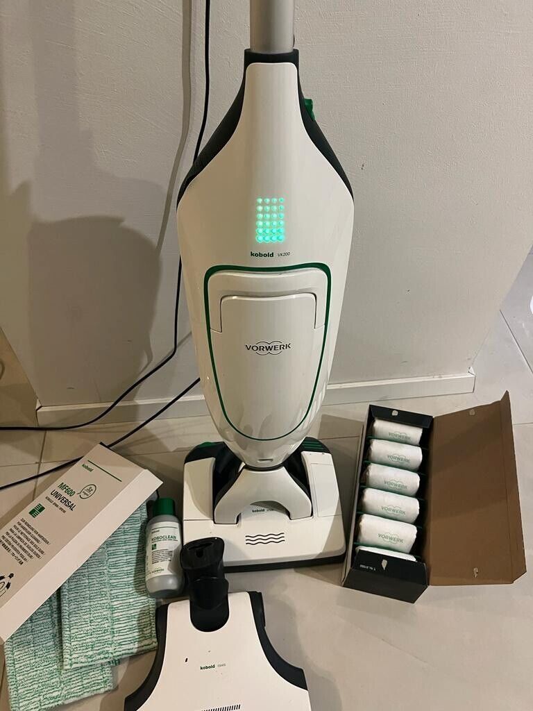Vorwerk Kobold VK200 EB400 SP600 mit Tücher Koboclean Tüten