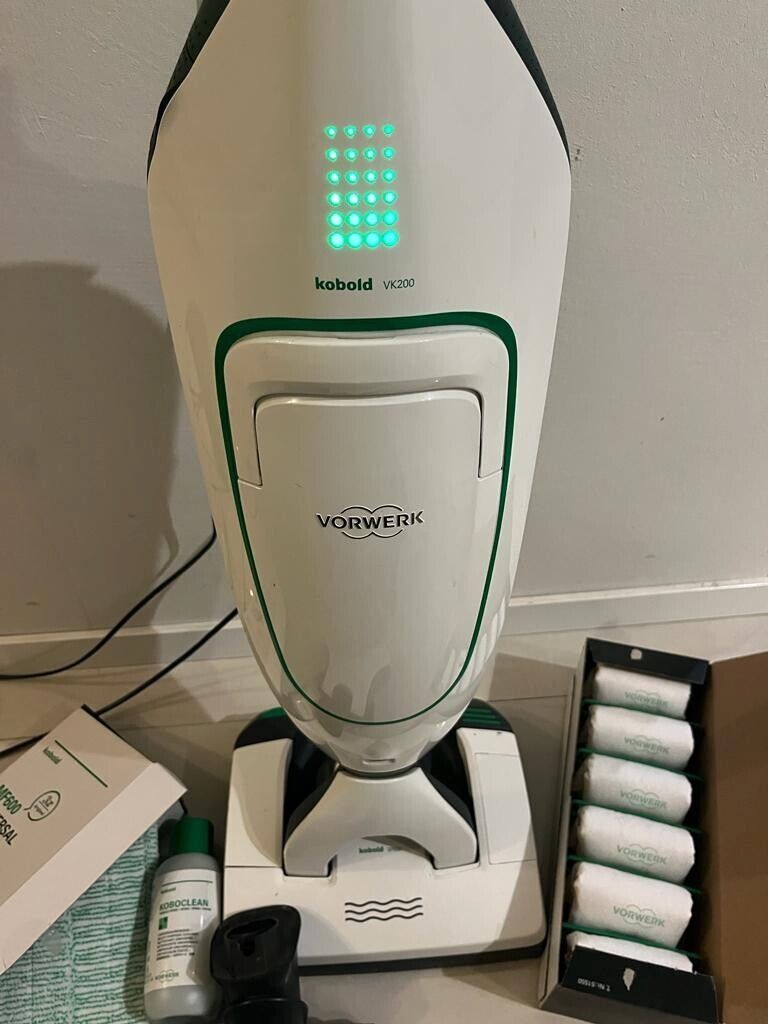 Vorwerk Kobold VK200 EB400 SP600 mit Tücher Koboclean Tüten