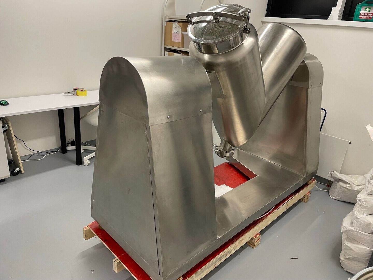 200 Liter Edelstahl Pulver Mischer - V Typ Lebensmittel Freifallmischer - im EU