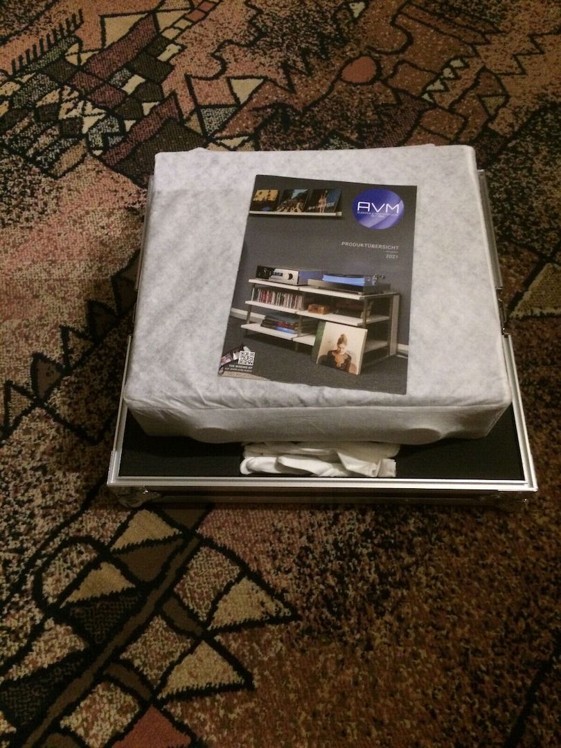 AVM OVATION A6.3 Schwarz - 2 x 330 Watt Vollverstärker