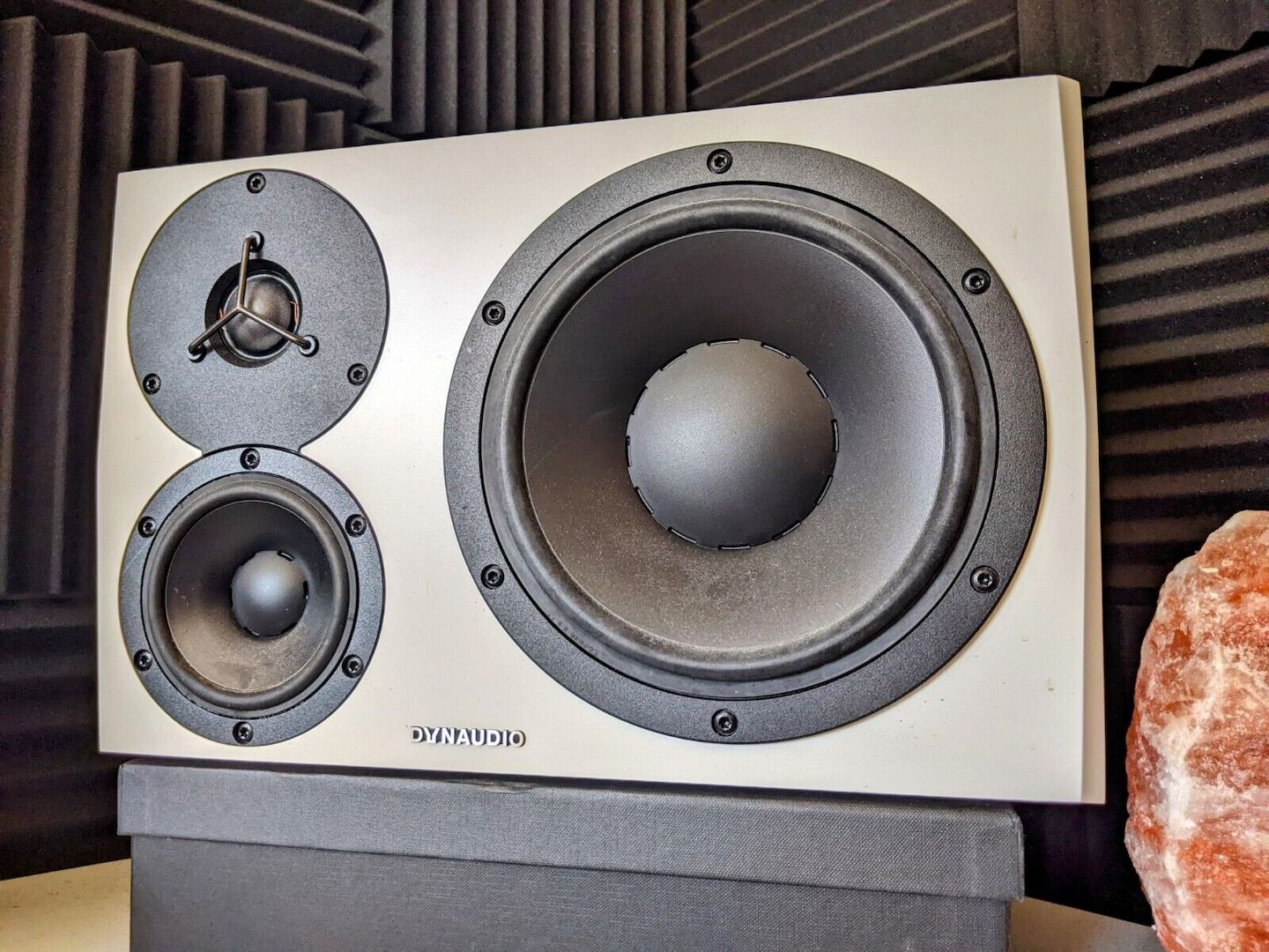 Dynaudio LYD 48 Midfield Studio Monitors