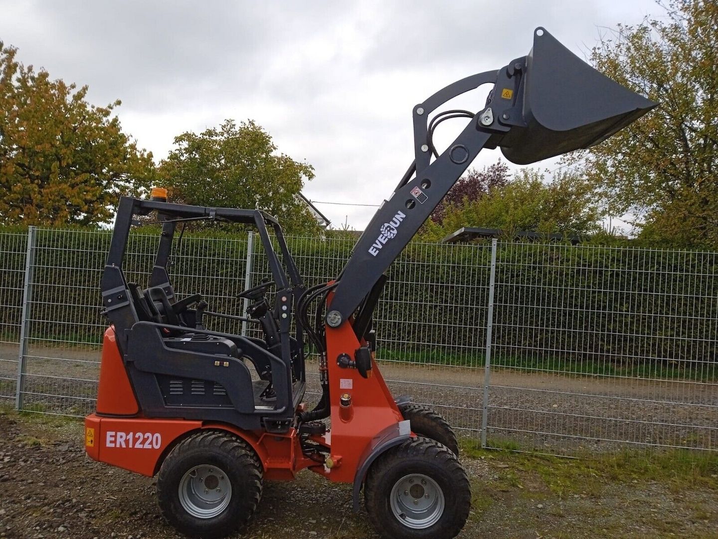 Everun ER1220 Radlader Hoflader Bagger SBF Everun ER1220 Radlader Hoflader Bagger SBF