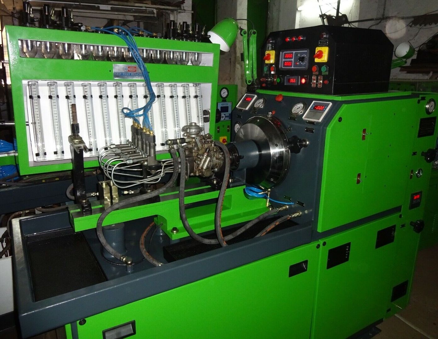 12 Zylinder Diesel Einspritzpumpen Prüfstand, Modell: EPS 1200 E - AG Precision 12 Zylinder Diesel Einspritzpumpen Prüfstand, Modell: EPS 1200 E - AG Precision