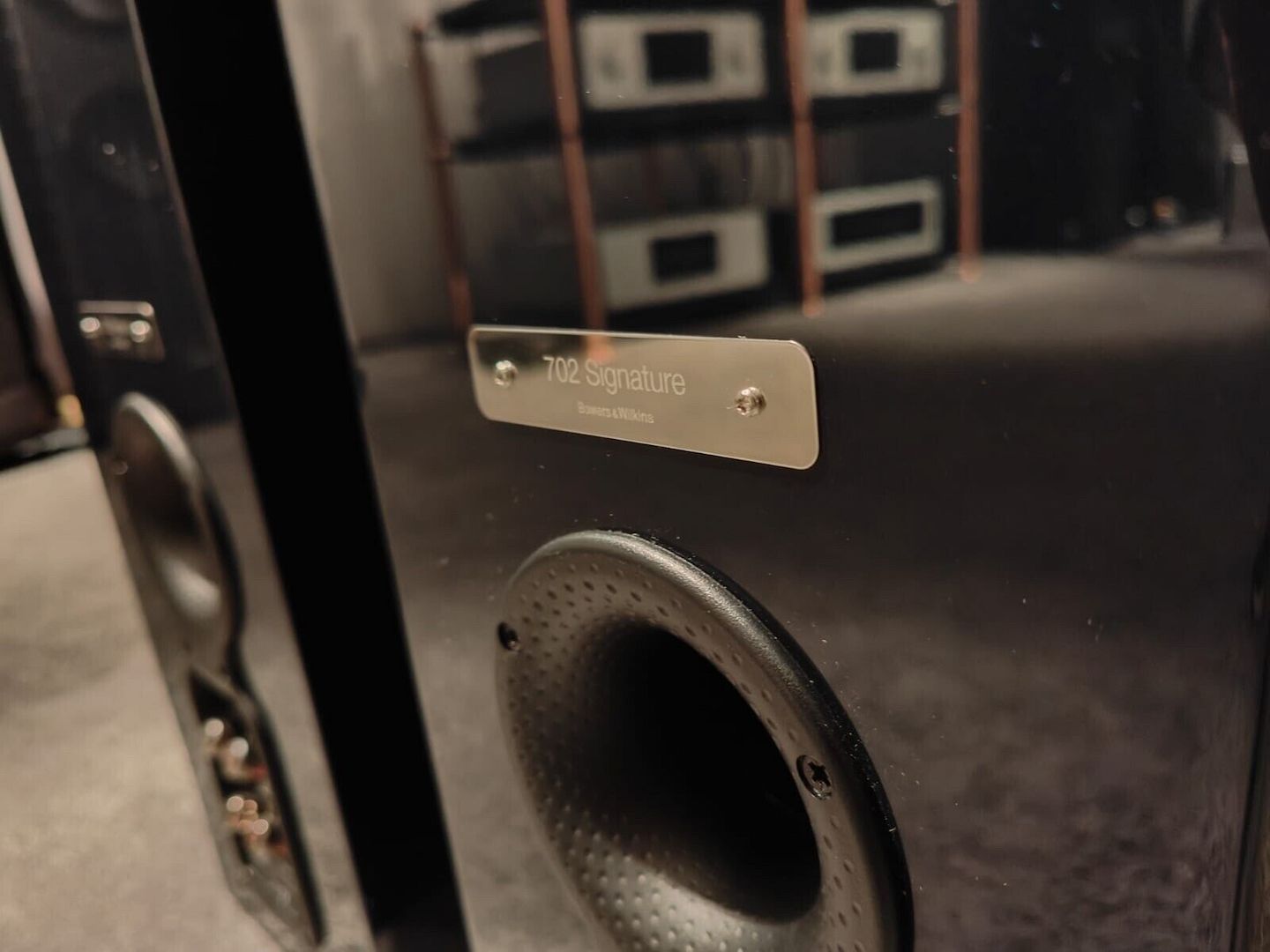 Bowers & Wilkins 702 Signature High End Standlautsprecher 2022 blau