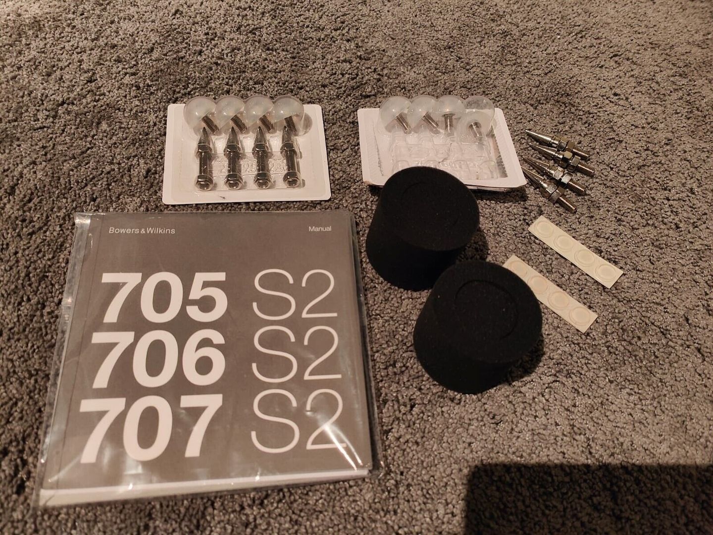 Bowers & Wilkins 702 Signature High End Standlautsprecher 2022 blau