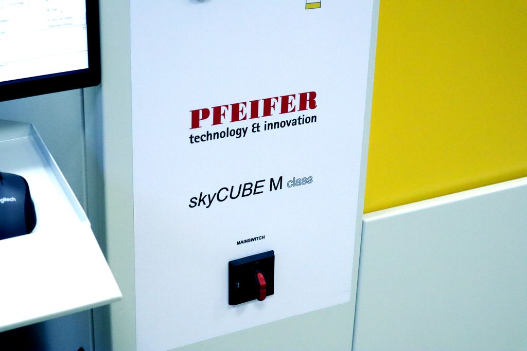 CO2 Lasermaschine Lasergravur und Schnitt