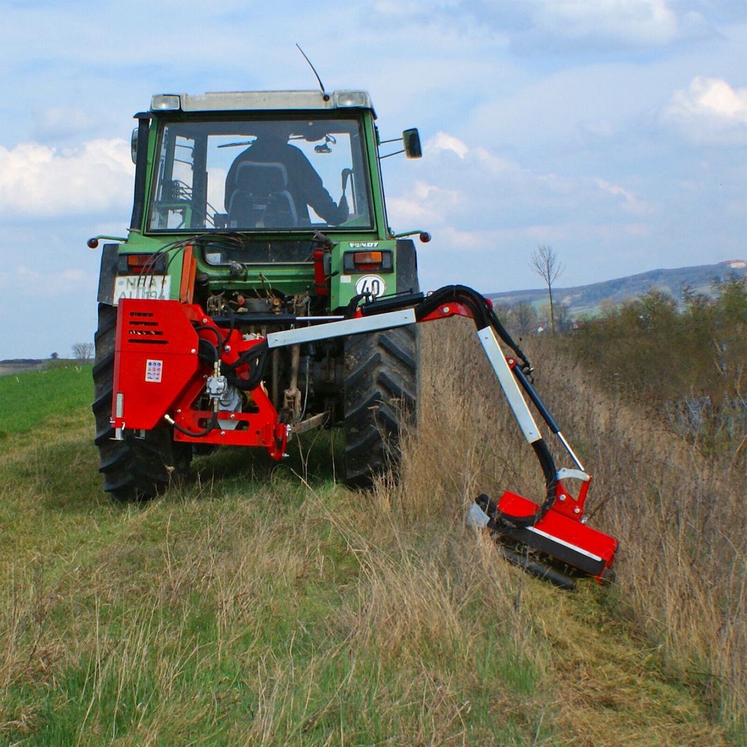 Böschungsmulcher Mulcher Böschungsmäher Mulchbreite 60 cm Höhe Ausleger 300 cm