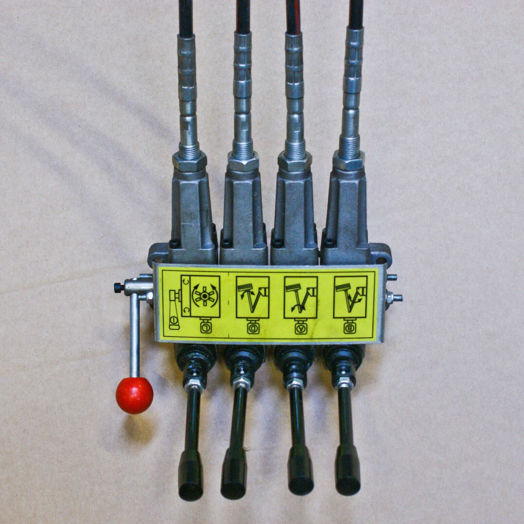 Böschungsmulcher Mulcher Böschungsmäher Mulchbreite 60 cm Höhe Ausleger 300 cm