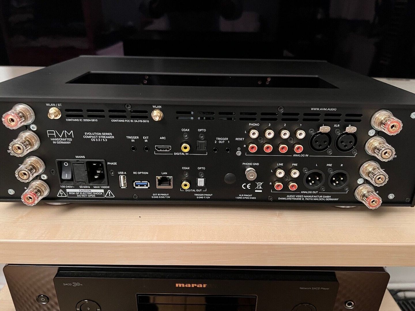 EVOLUTION CS 5.3 in schwarz 2x350 W Röhren-Vorstufe