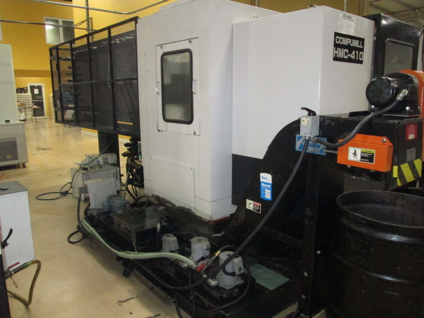 Compumill HMC-410 40.6cmX 40.6cmPallet CNC Horiz Maschine Zentrum W / 18iM Cntrl