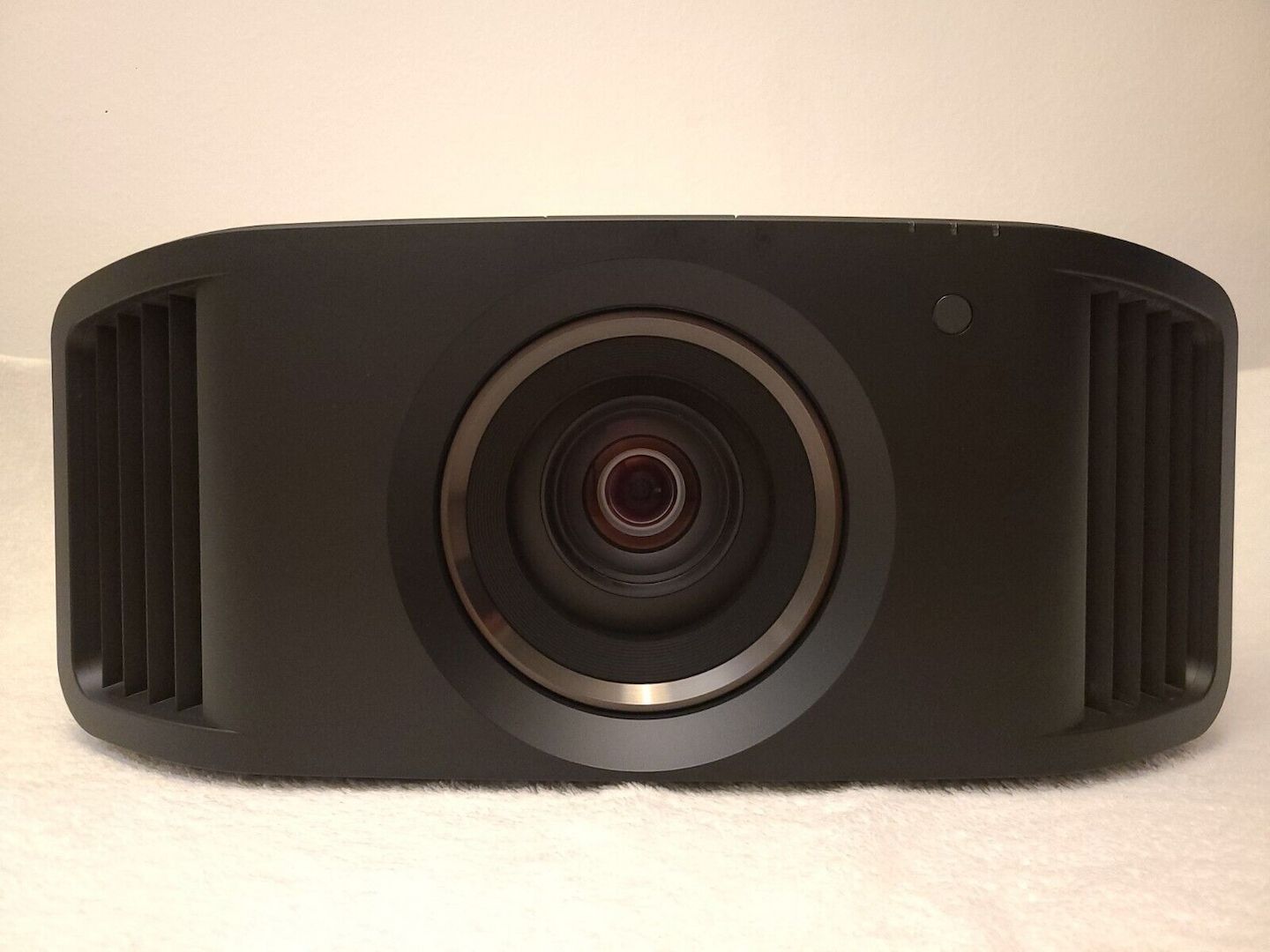 JVC DLA-N7B Projektor N7 Beamer Schwarz 1750 Stunden