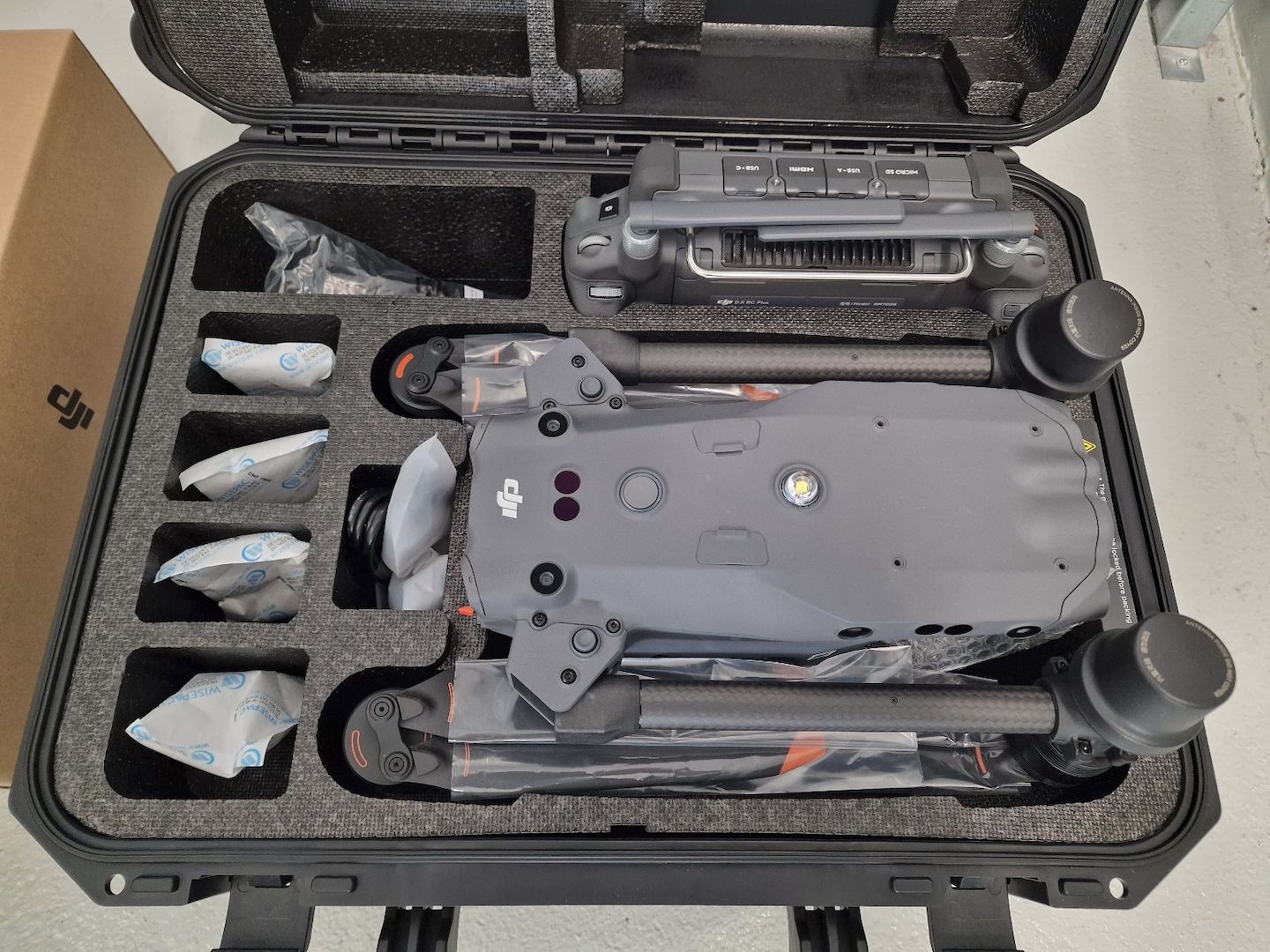 DJI Matrice 30T (M30T) Enterprise Drohne Wärmebild FLIR Kamera