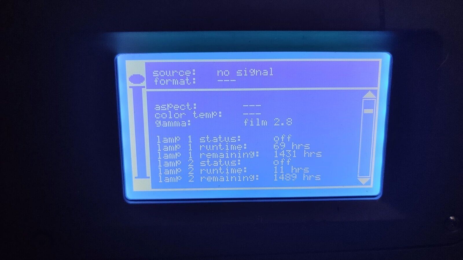 Projectiondesign F85