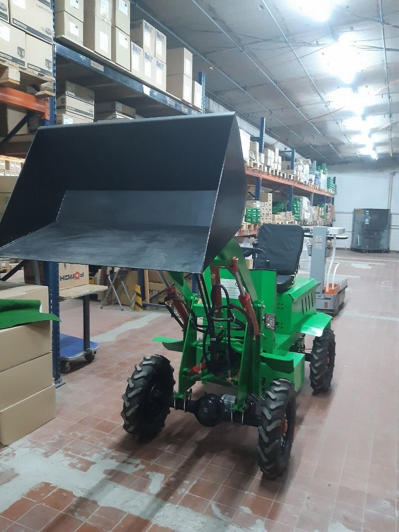 Hoflader Radlader Elektroantrieb Allrad 4WD 15kmh 120Ah