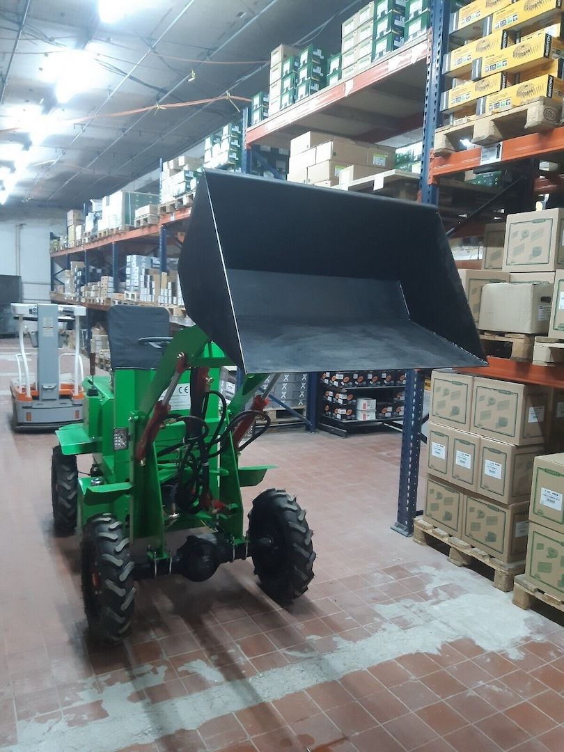 Hoflader Radlader Elektroantrieb Allrad 4WD 15kmh 120Ah