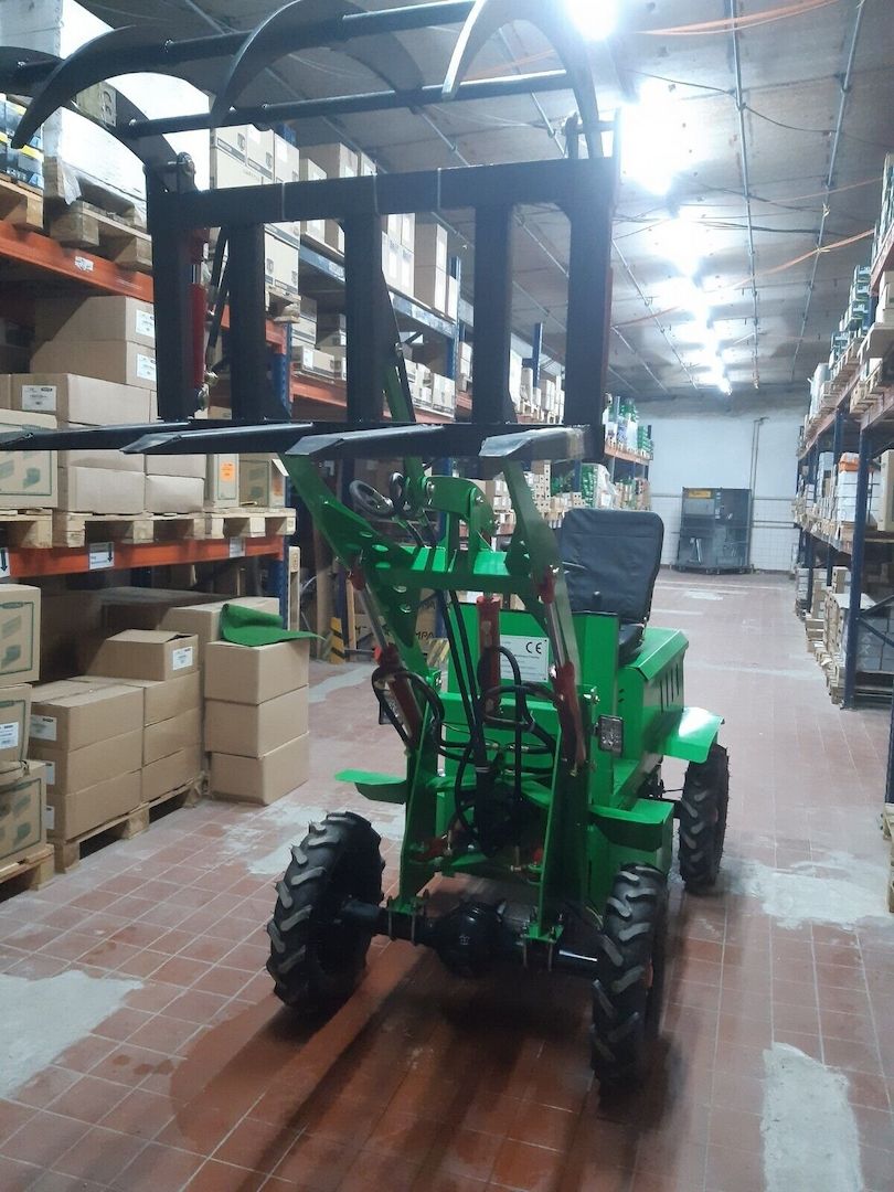 Hoflader Radlader Elektroantrieb Allrad 4WD 15kmh 120Ah
