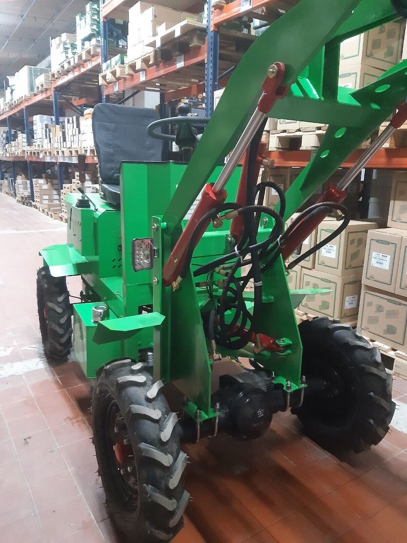 Hoflader Radlader Elektroantrieb Allrad 4WD 15kmh 120Ah