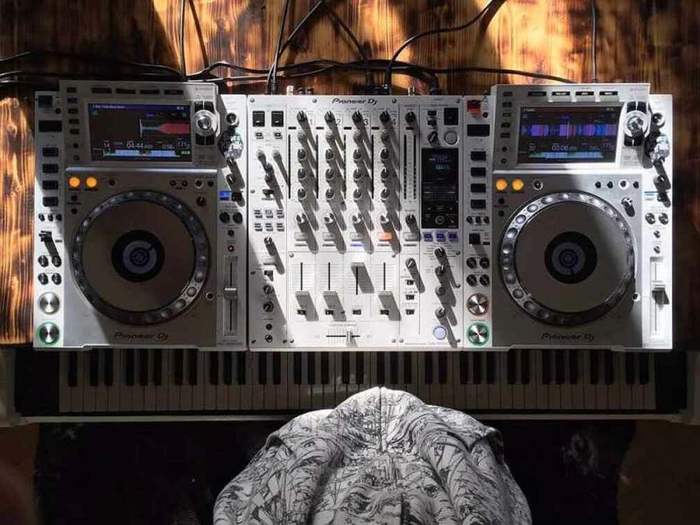 Pioneer CDJ 2000 NXS2 Limited