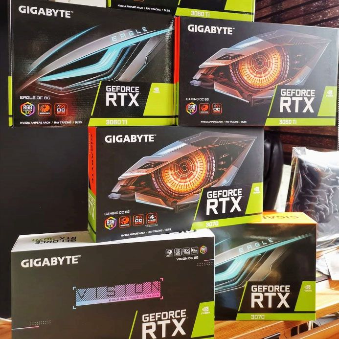 Nvidia RTX 4090 24GB  Founders Edition Gigabyte GeForce RTX 3070 Ti