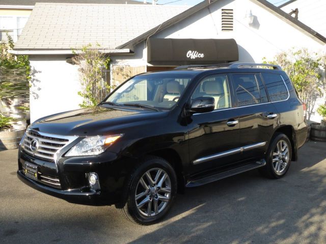 2013 Lexus LX 570 2013 Lexus LX 570