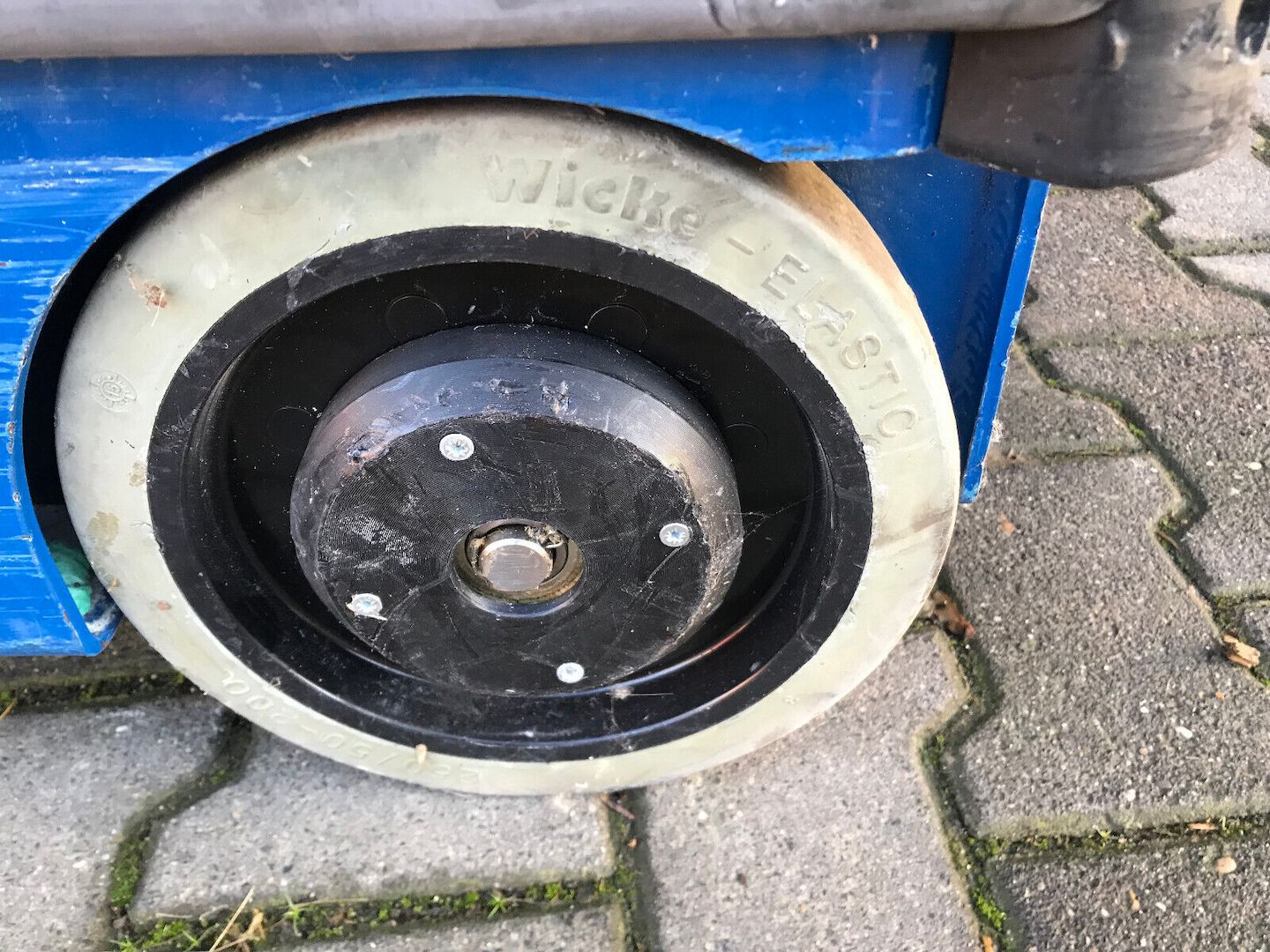 JLG Power Towers Ecolift 2.2 Personenlift Arbeitsbühne Hubsteiger