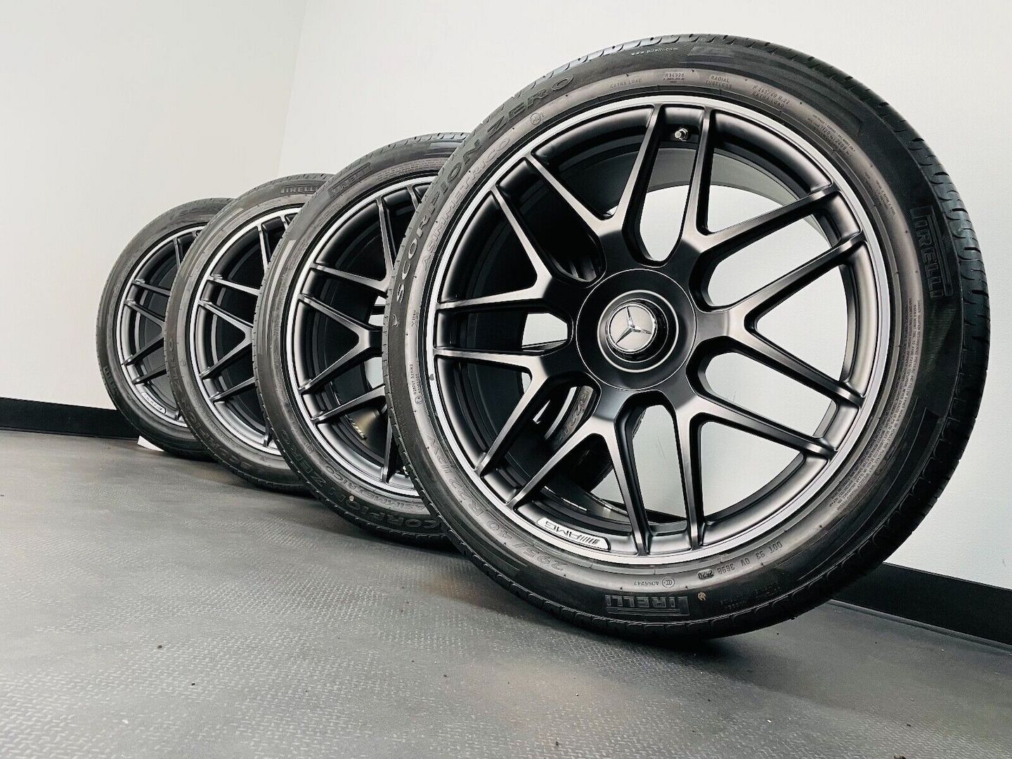 NEU! Original 22 Zoll Mercedes G63 AMG W463 Sommer Schmiederäder - A4634012000