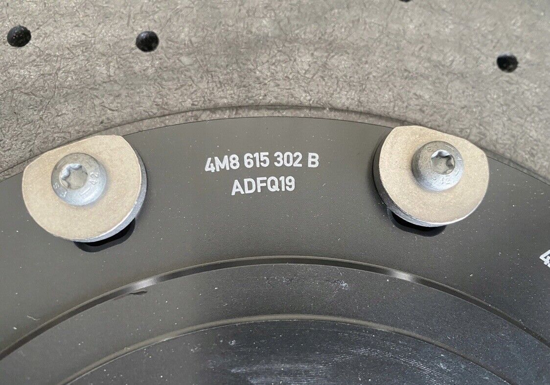 Audi RSQ8 / 4m8 / Brake / Bremssättel / 4M0 audi rsq8 Original Ceramic Brakes