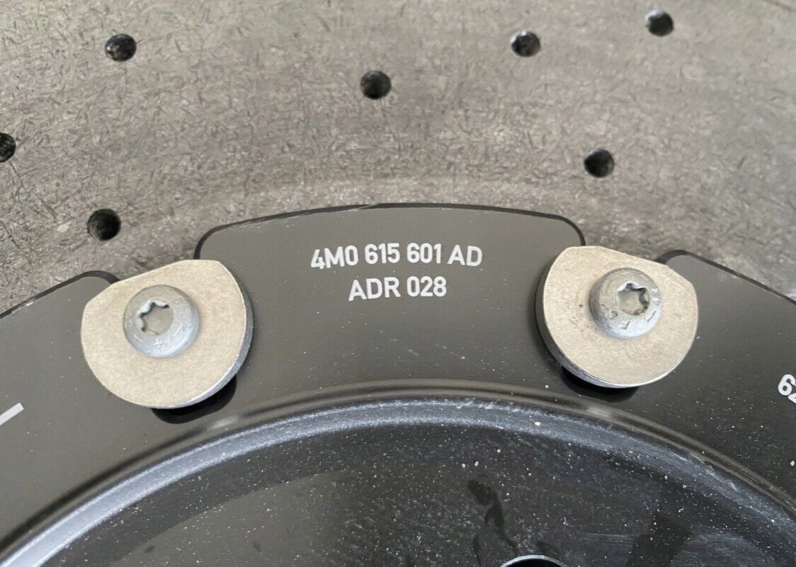 Audi RSQ8 / 4m8 / Brake / Bremssättel / 4M0 audi rsq8 Original Ceramic Brakes