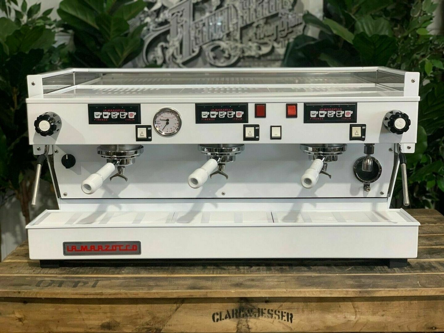 LA MARZOCCO LINEA CLASSIC 3 GRUPPEN VOLLWEISSE GRIFFE ESPRESSO KAFFEEMASCHINE