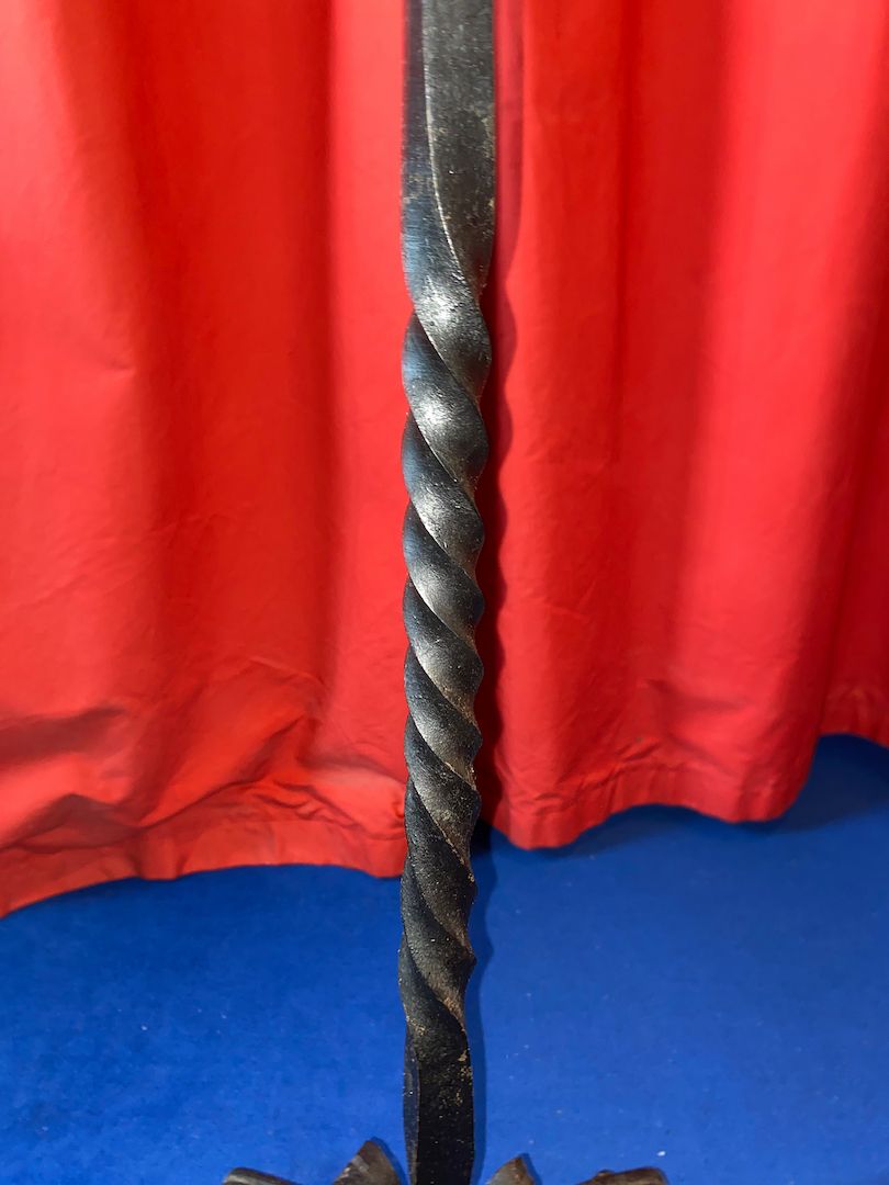 großer Kerzenständer