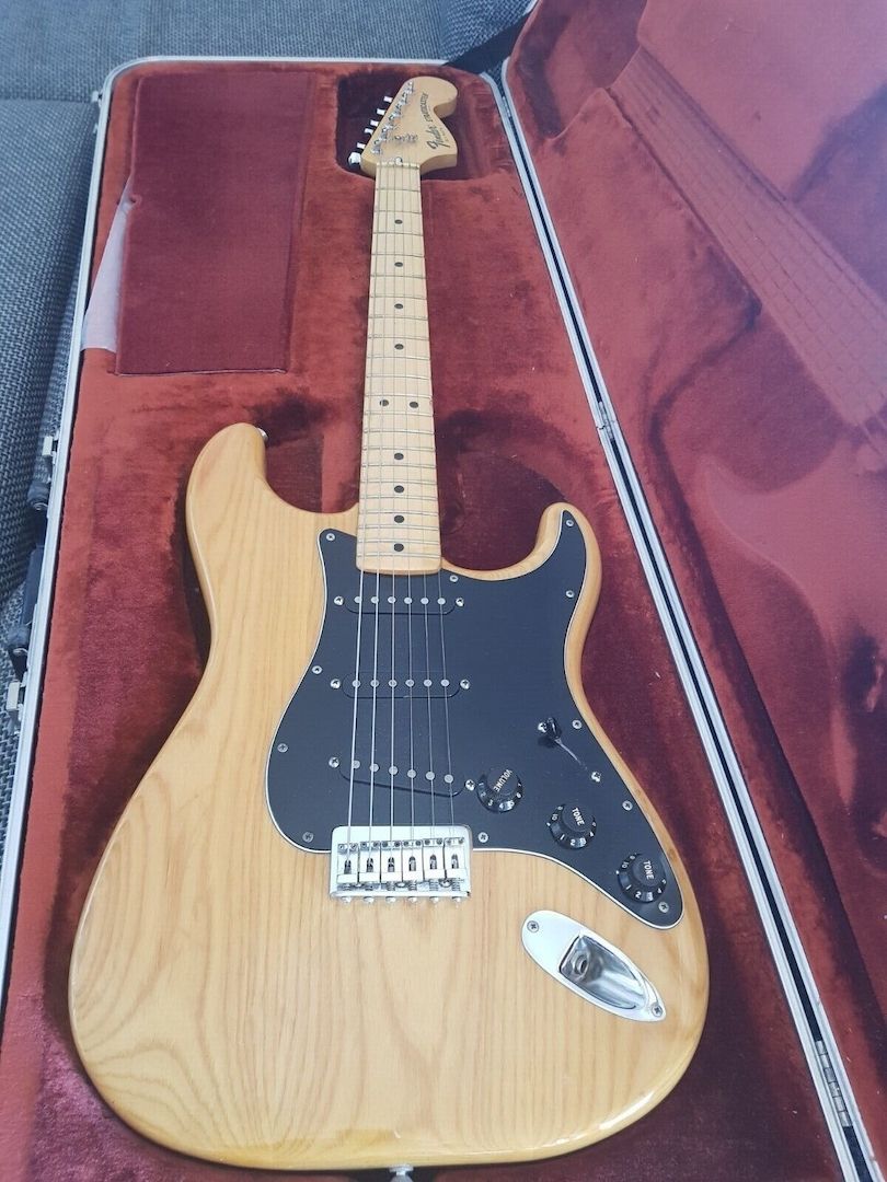 Fender Stratocaster USA 1981 E-Gitarre