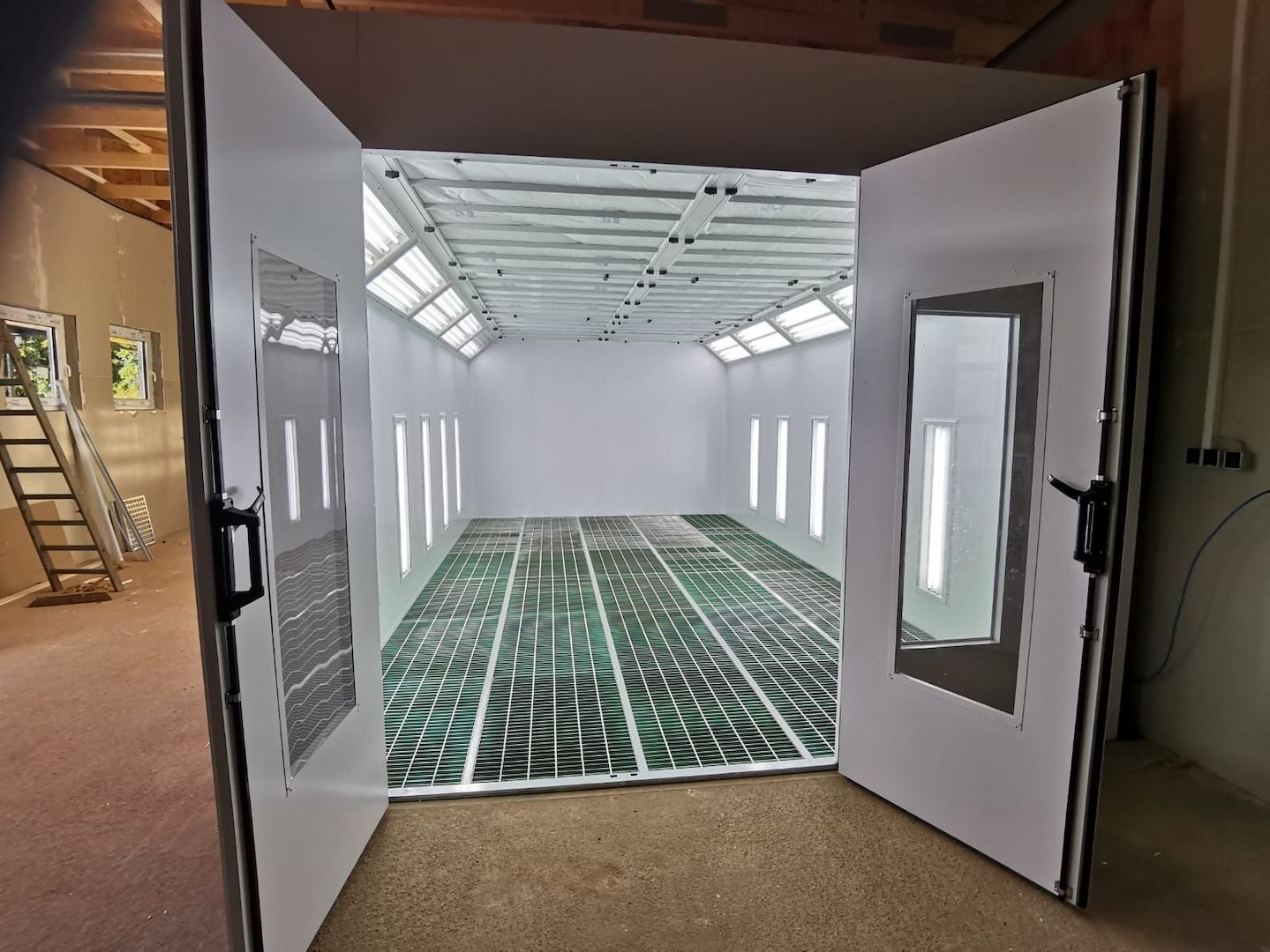 Lackierkabine Yoki Star OJADE T Lackieranlage