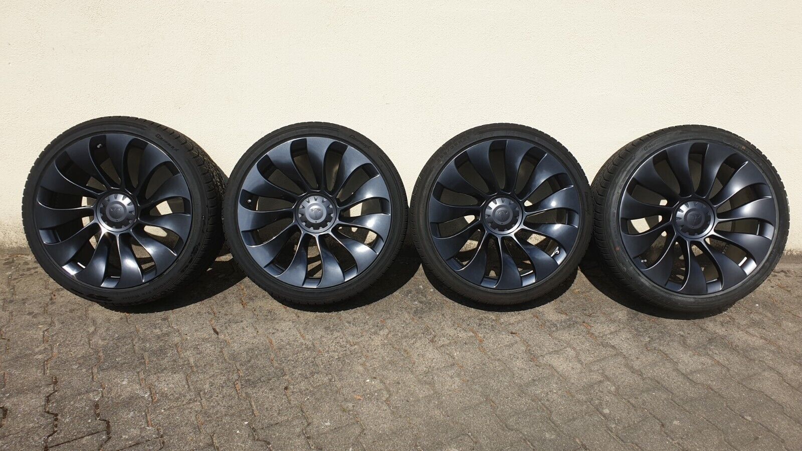 Tesla Model Y 21 Zoll Überturbine Reifen Felgen anthrazit matt OE