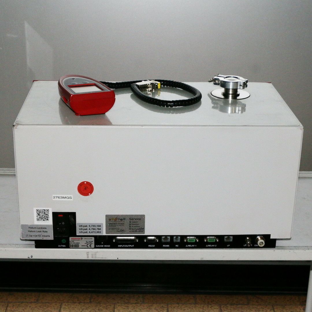 Pfeiffer Vacuum HLT560 Helium-Lecksucher PT L02 000