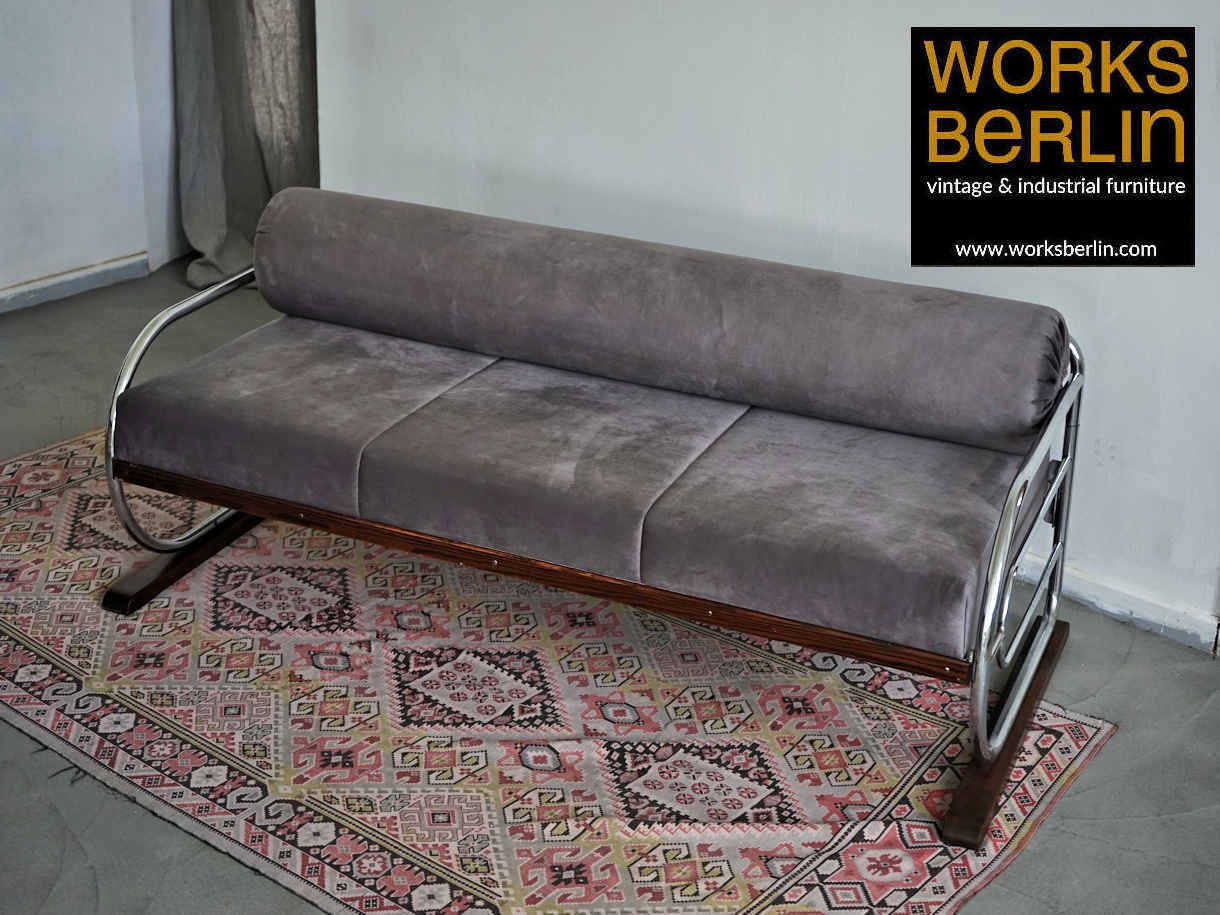 Bauhaus Sofa, Tagesbett, Liege, neu gepolstert und restauriert