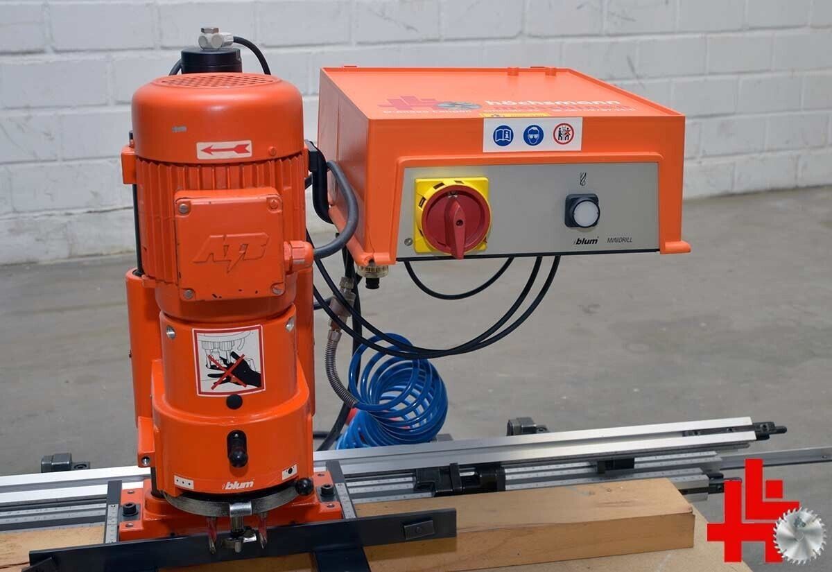 BLUM Minidrill Bohr- und Einpressautomat
