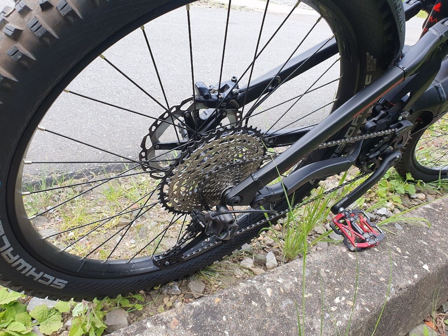 E-Mountainbike - der Marke Bulls - Stream Evo AM 3 - Fully - voll gefedert.