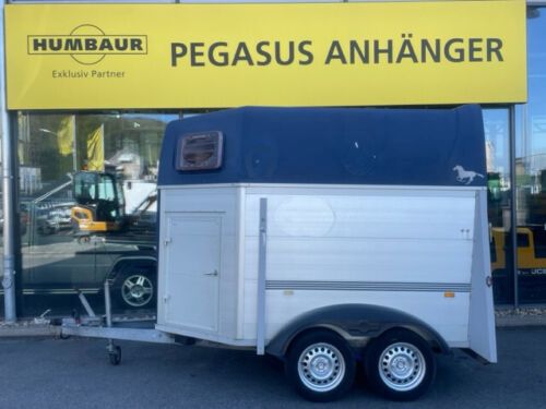 Humbaur Carrus 2-Pferdeanhänger 2,4t SK 1. Hand