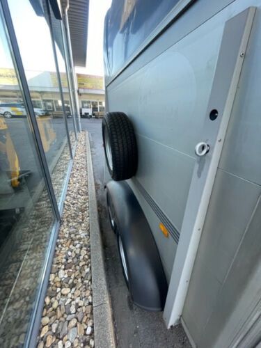 Humbaur Carrus 2-Pferdeanhänger 2,4t SK 1. Hand