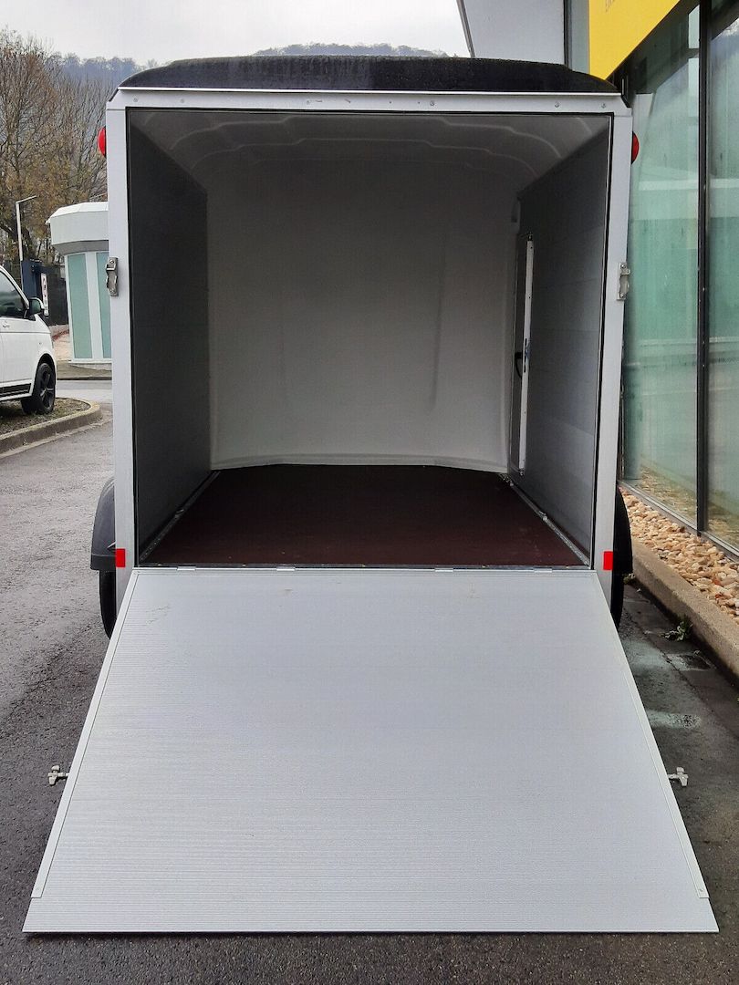 Humbaur HKPA 263217 Kofferanhänger VollAlu Poly 2,6to.