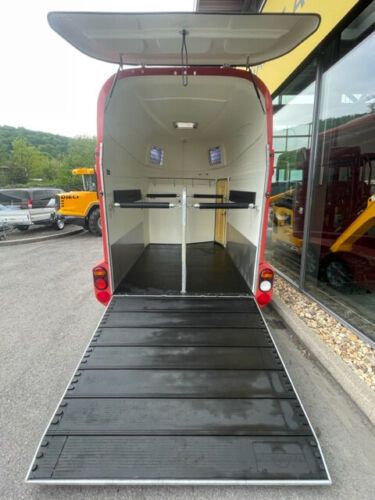 Humbaur Maximus 2-Pferdeanhänger 2,4t SK Aluboden