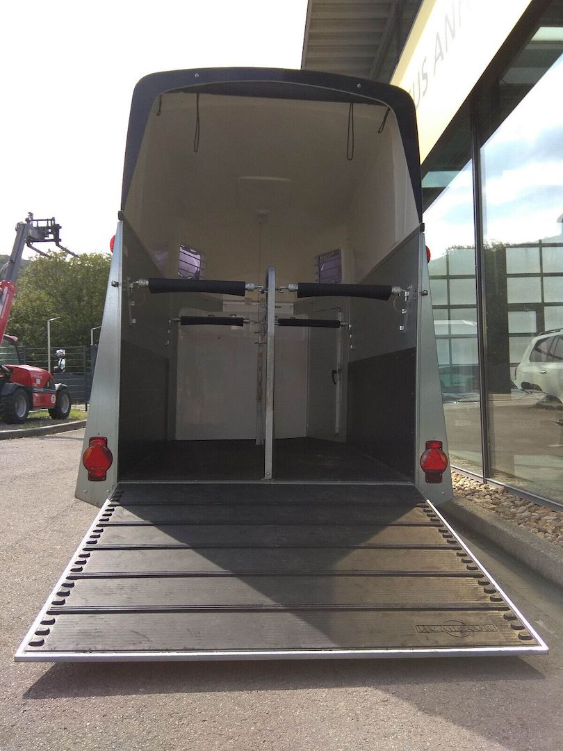 Humbaur Xantos Spirit PLUS Alu 2,4t