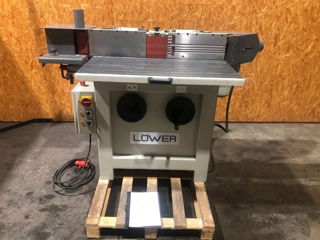 Kantenschleifmaschine LÖWER KSM 2, Bj. 2000 mit Furnierschleifeinrichtung