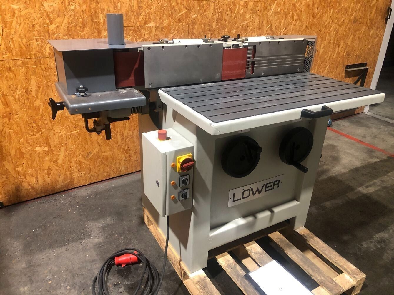 Kantenschleifmaschine LÖWER KSM 2, Bj. 2000 mit Furnierschleifeinrichtung