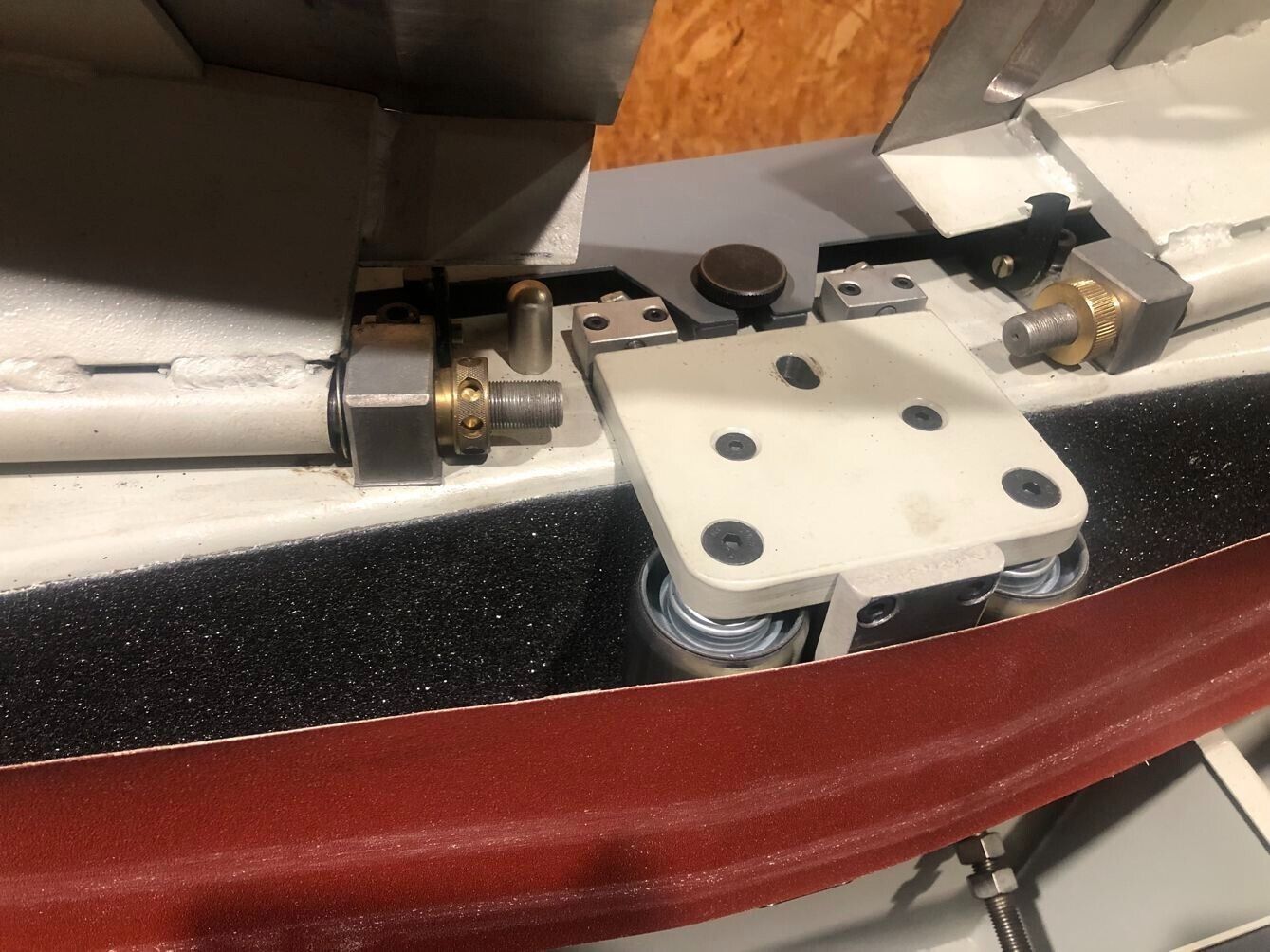 Kantenschleifmaschine LÖWER KSM 2, Bj. 2000 mit Furnierschleifeinrichtung