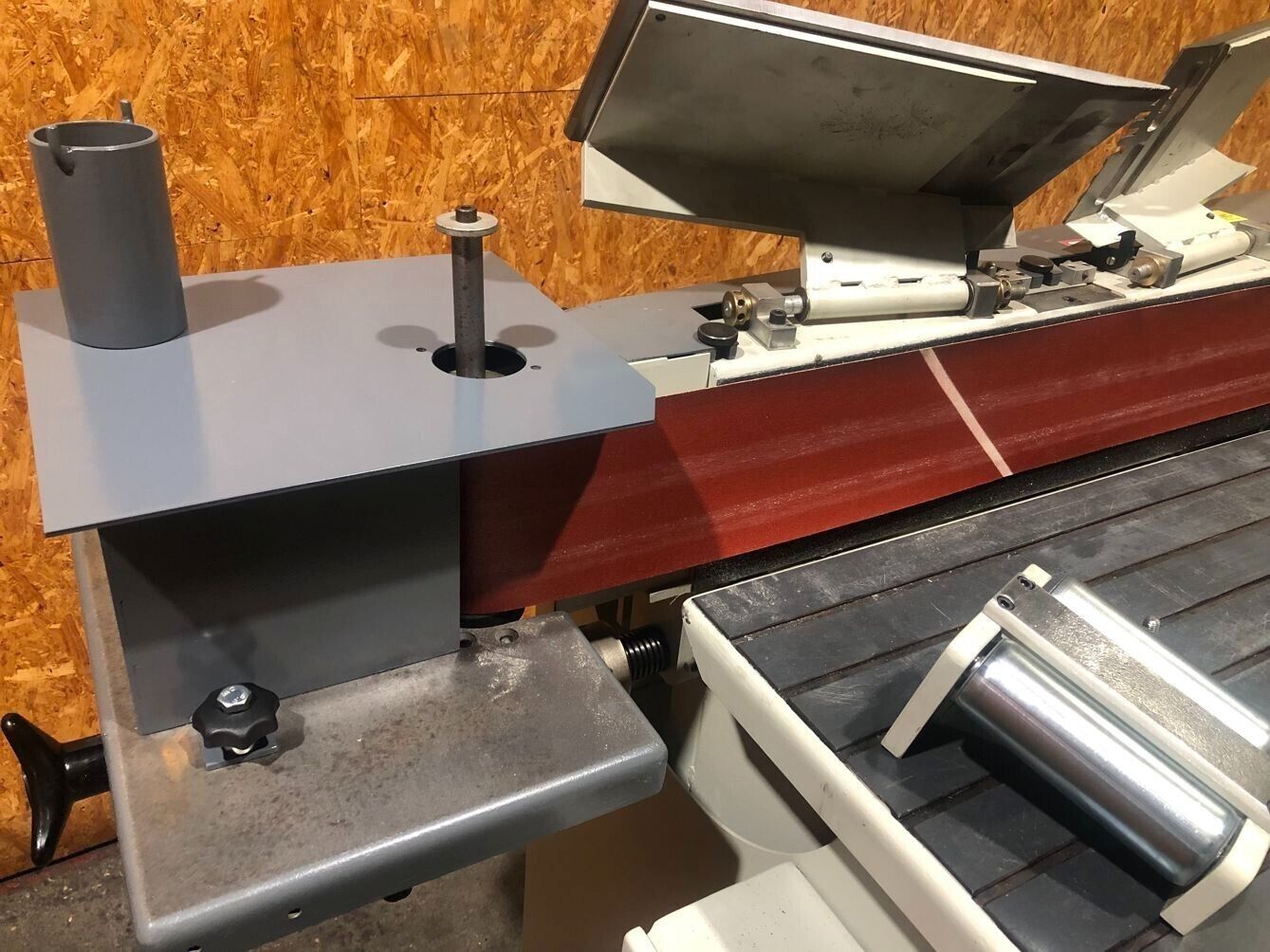 Kantenschleifmaschine LÖWER KSM 2, Bj. 2000 mit Furnierschleifeinrichtung