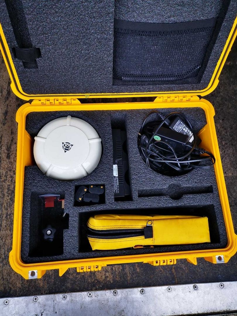 Trimble R8 Modell 3 mit TSC 3 , GNSS