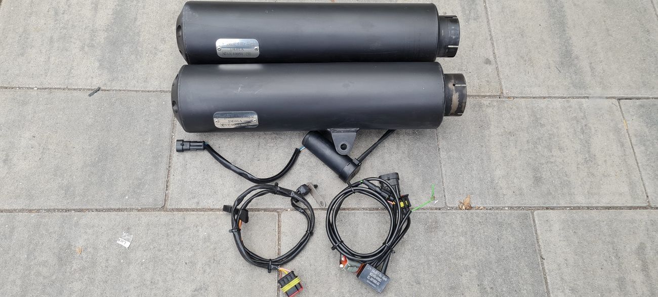 Jekill & Hyde Auspuff Slip On Harley Davidson