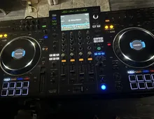 Pioneer XDJ-XZ with KRK Rokit 6 Monitors